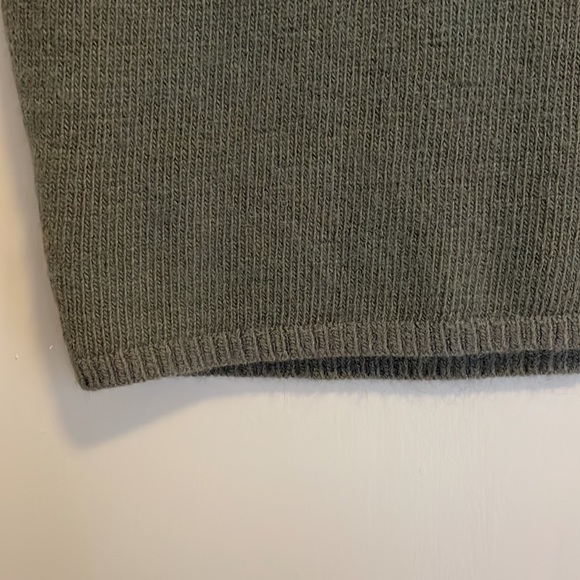 CODE x MODE (nordstroms) knit grey/green tank - Picture 3 of 5